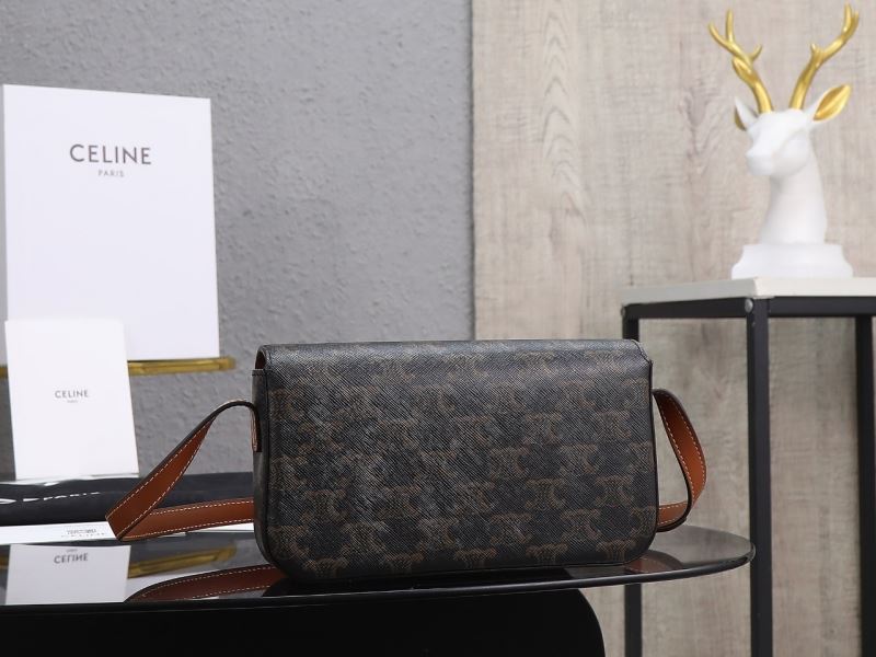 Ce1i*e triomphe bags